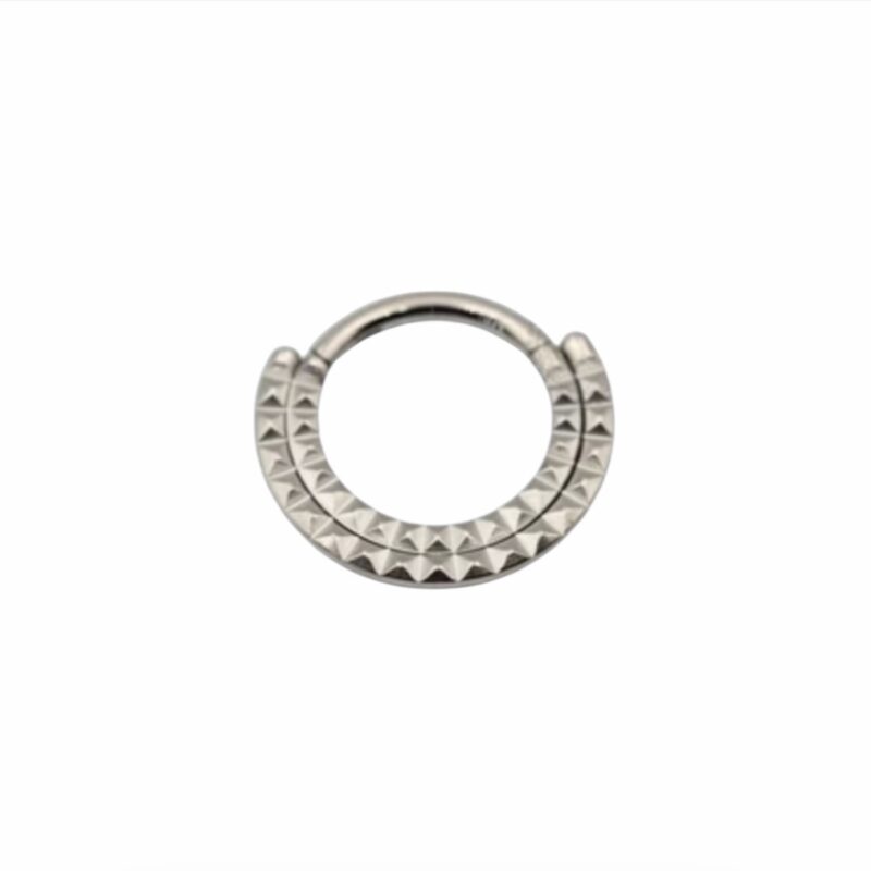 piercing titânio segmento duplo frontal