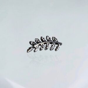 Piercing labret folha martelada titânio ASTM F-136