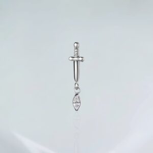 Piercing labret adaga com navete titânio ASTM F-136